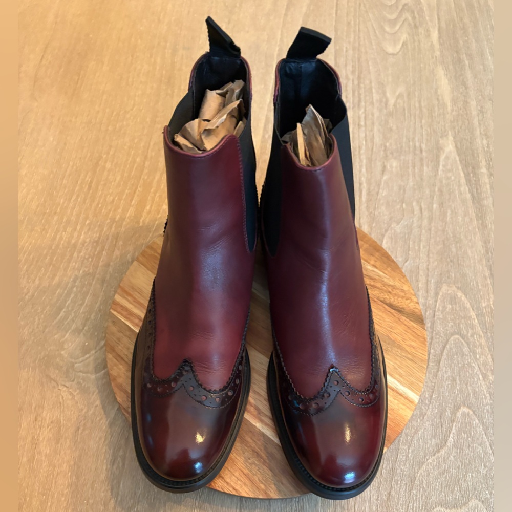 Boemos Burgundy Wingtip Chelsea Boots | Made in Italy | Women’s Size 9 / EU 39 - Picture 3 of 15